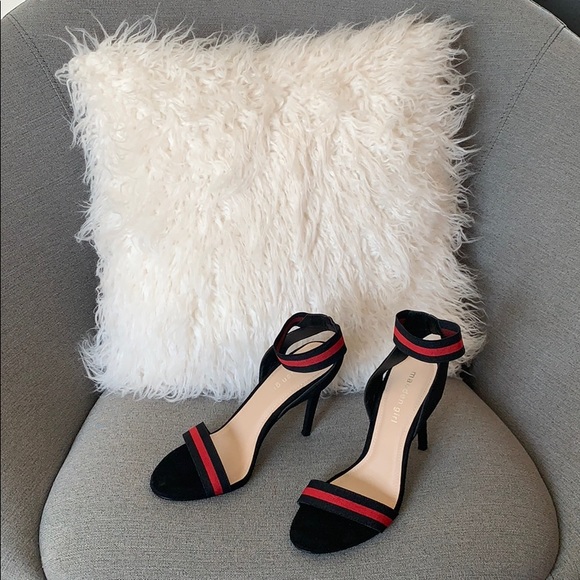 Shoes - Picture 1 of 3